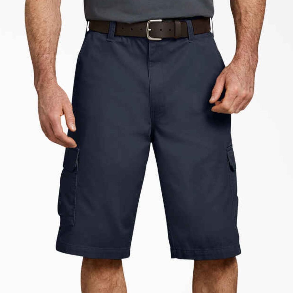 Men’s Sz 32 Dickies Flex Relaxed Fit Cargo Shorts 13" Inseam Cell Phone Pockets
